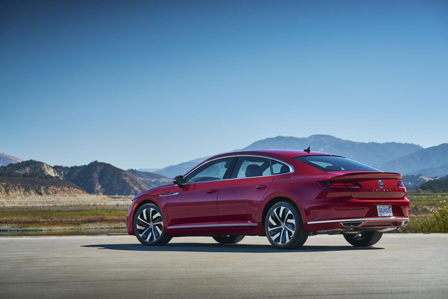  Volkswagen Arteon 4Motion R-Line 2019 года  (NA) (фото 29 из 40)